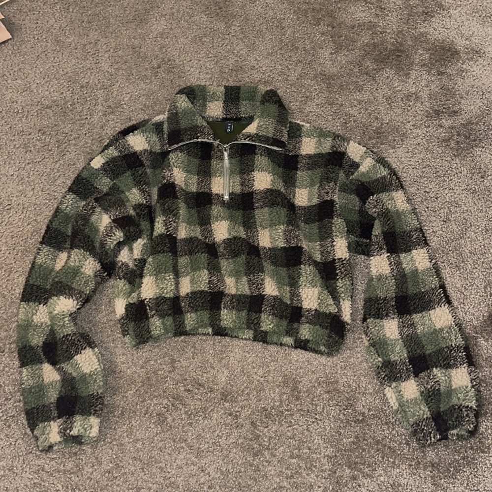 Cropped sweater